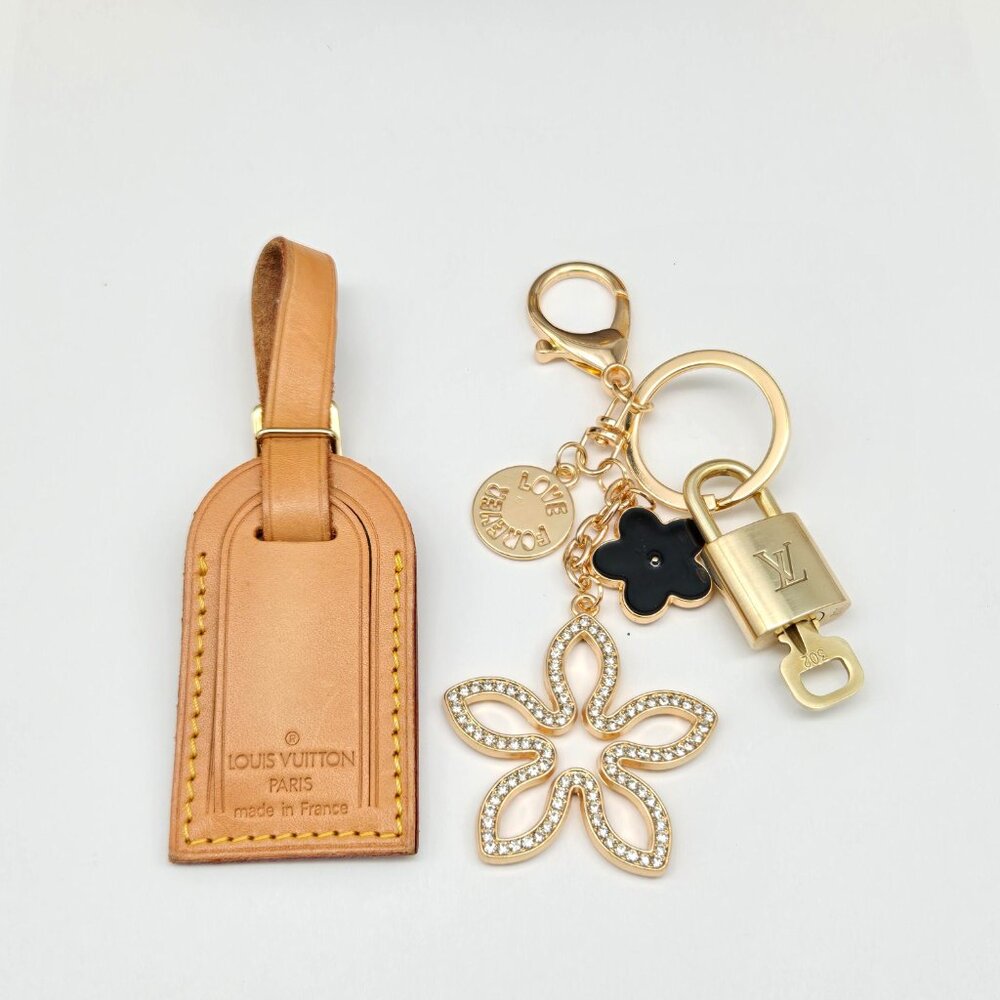 Authentic Louis Vuitton Luggage Nametag and Gold Padlock with Unbranded Keycharm - Picture 10 of 12